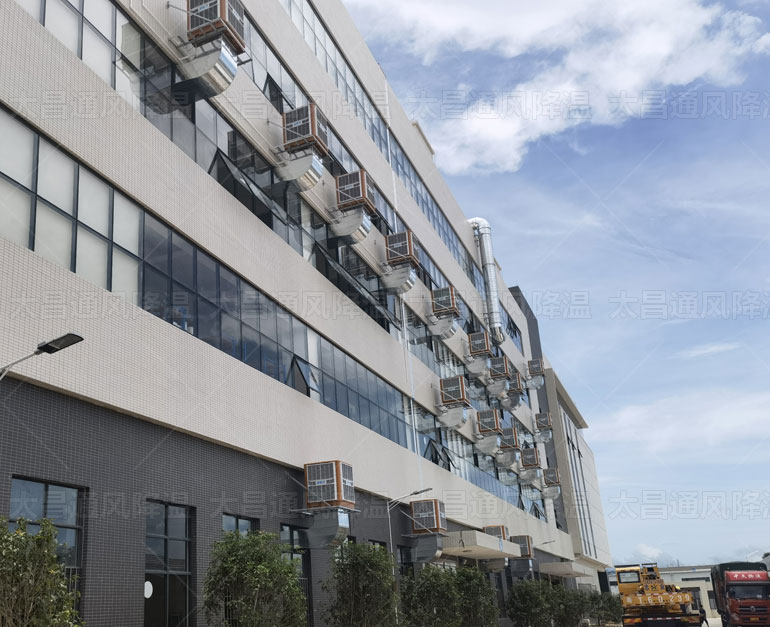 服裝車間降溫設備那種效果好？