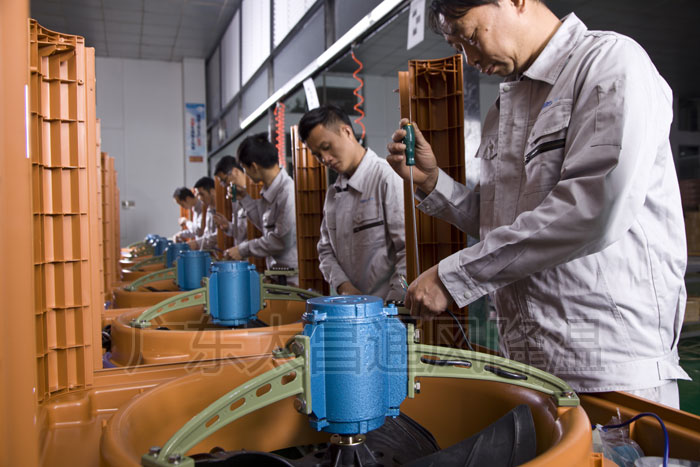 環(huán)?？照{(diào)生產(chǎn)線