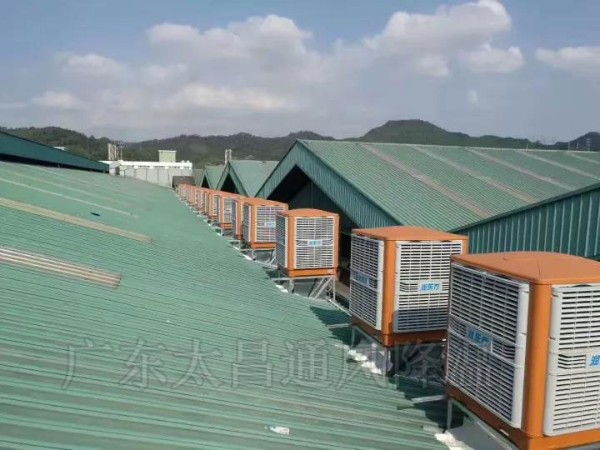 車間降溫設備|認準潤東方環(huán)保空調|品質有保障