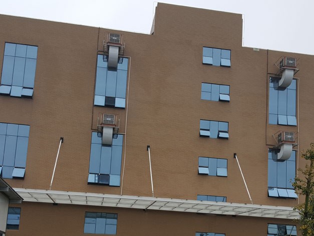 湖南某化工廠潤東方環(huán)?？照{(diào)降溫工程