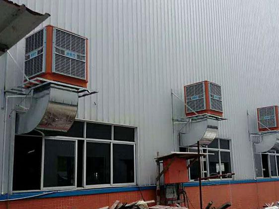 鐵皮廠房安裝潤東方環(huán)?？照{(diào)