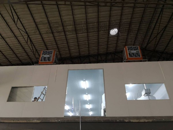 廠房降溫設(shè)備環(huán)?？照{(diào)的工作原理